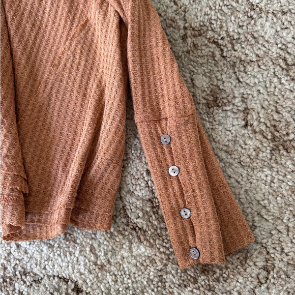 Women's Rust Top - Picture 2 of 3